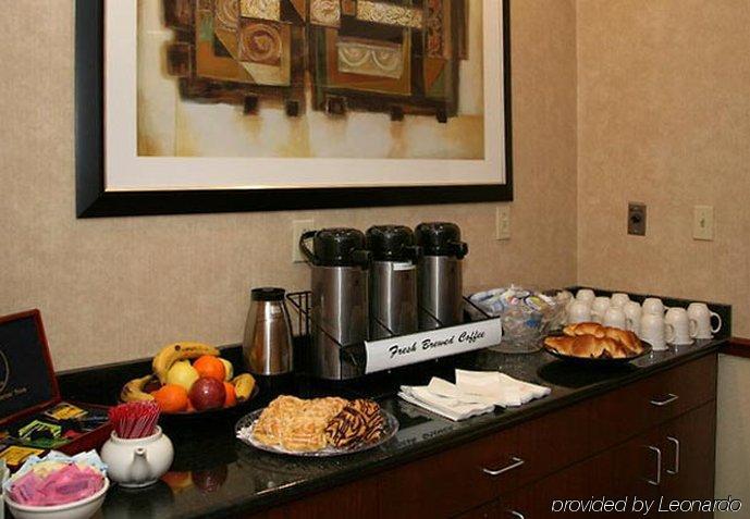 Hotel Courtyard By Marriott Providence Warwick Restaurace fotografie